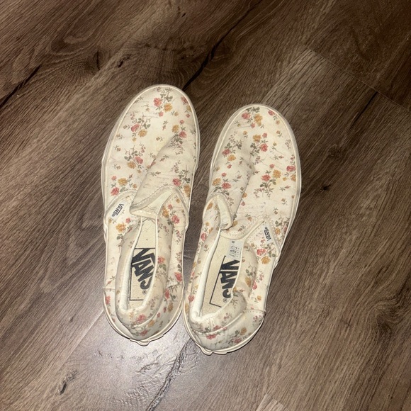 Vans Women's Floral Canvas Slip-On Sneakers - Cream - Picture 2 of 4